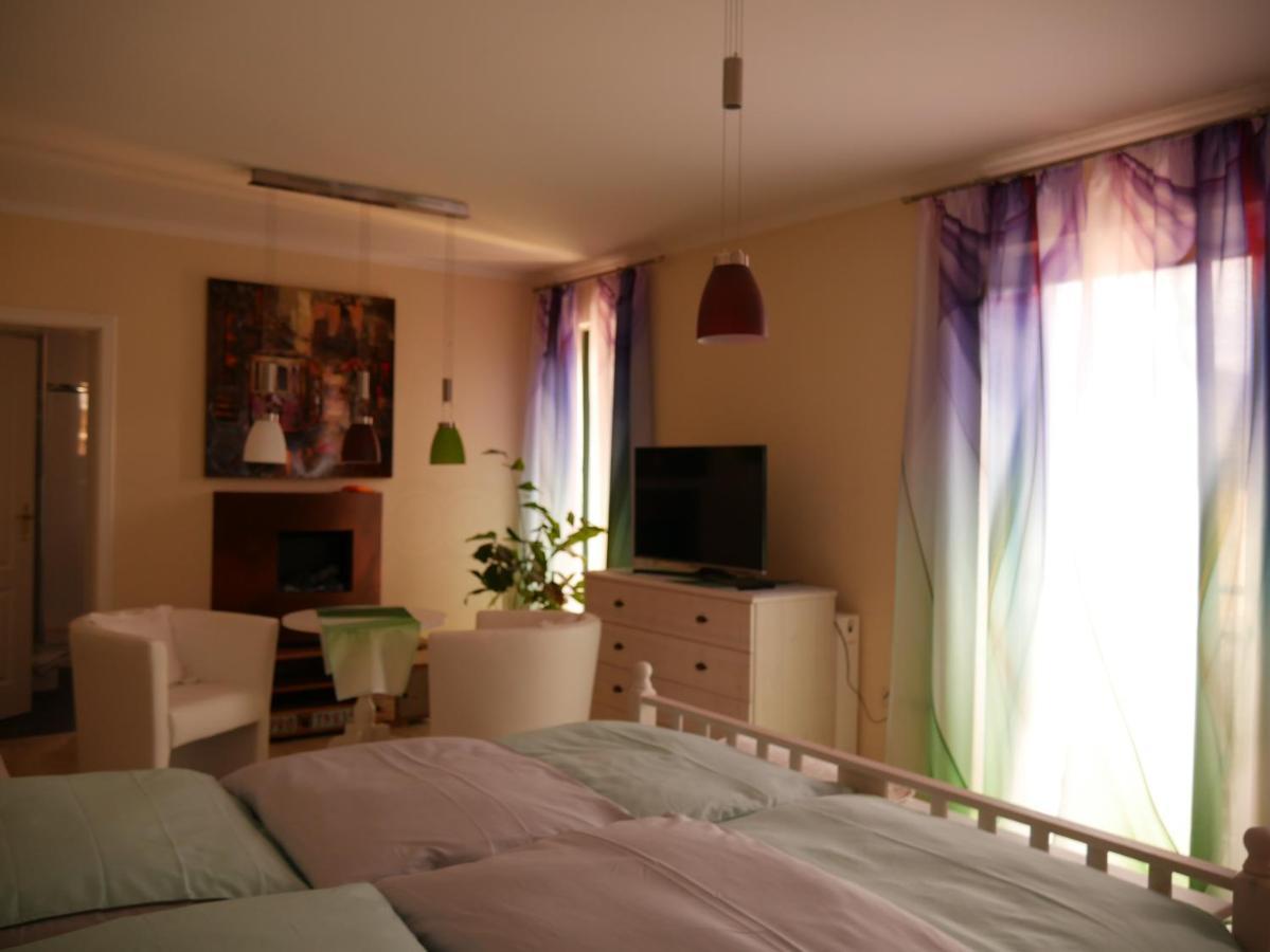 Ferienzimmer Weltenbummler,Rheinsberg Ngoại thất bức ảnh